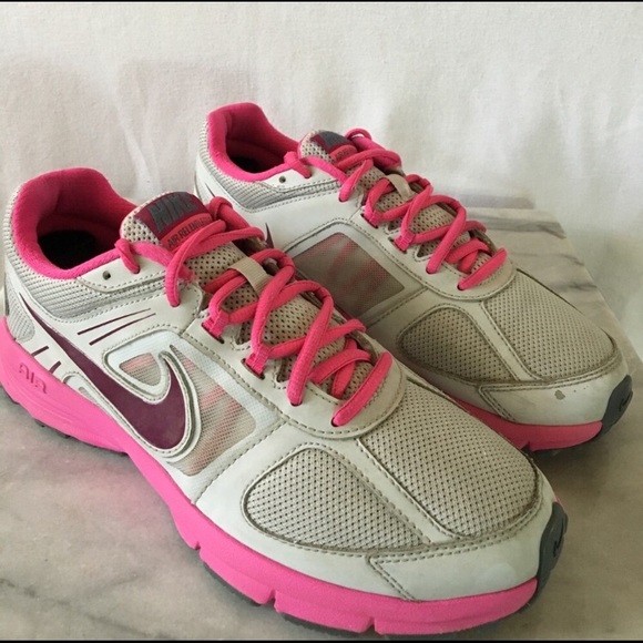 NiKe AIr ReLeNtLEsS  3 - Picture 3 of 9